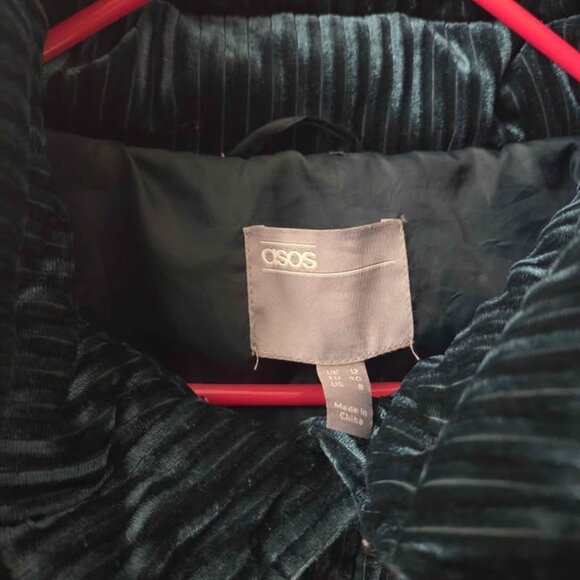 ASOS Evergreen Quilted Velvet Cropped Jacket - Picture 2 of 3